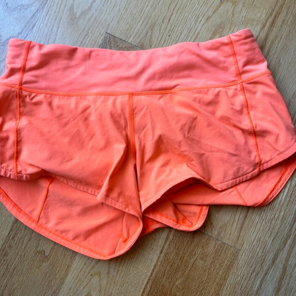Lululemon Speed Up Shorts 2.5" in Highlight Orange